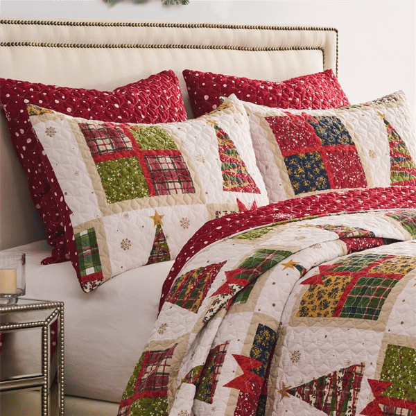 Greenland Home Fashions™ Deck the Halls Festive Quilt Set