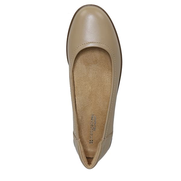 Womens Naturalizer Flexy Leather Flats