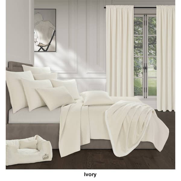 J. Queen New York Townsend 3pc. Quilt Set