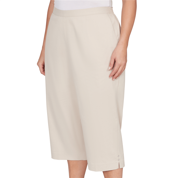 Plus Size Alfred Dunner Classics_S6 Solid Twill Button Hem Capri