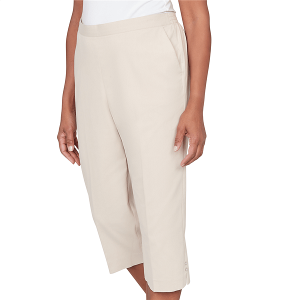 Petites Alfred Dunner Classics_S6 Solid Twill Button Hem Capri P