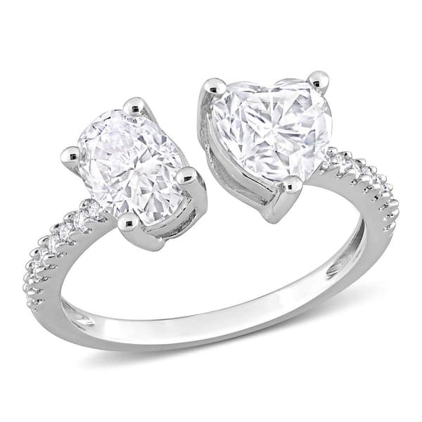 Gemstone Classics&#40;tm&#41; Sterling Silver Moissanite Ring