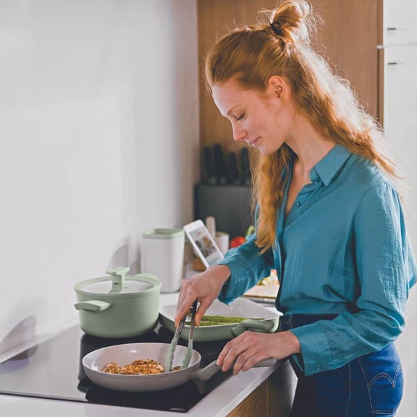 BergHOFF Leo Balance Non-stick 2pc. Frying Pan & Nylon Turner Set