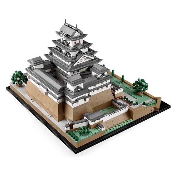 LEGO&#174; Himeji Castle Building Kit