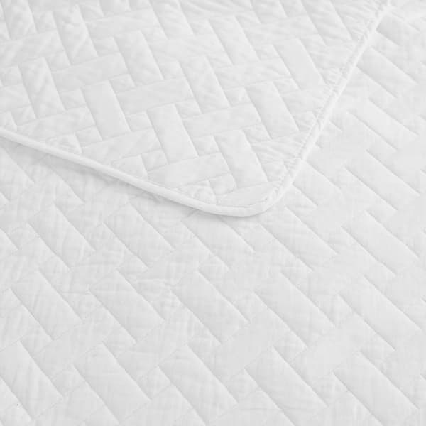Tommy Bahama Solid White Quilt Set
