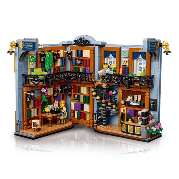 LEGO® Icons Bookstore: Book Nook
