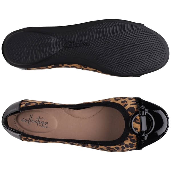 Womens Clarks&#174; Gracelin Wind Leopard Comfort Ballet Flats