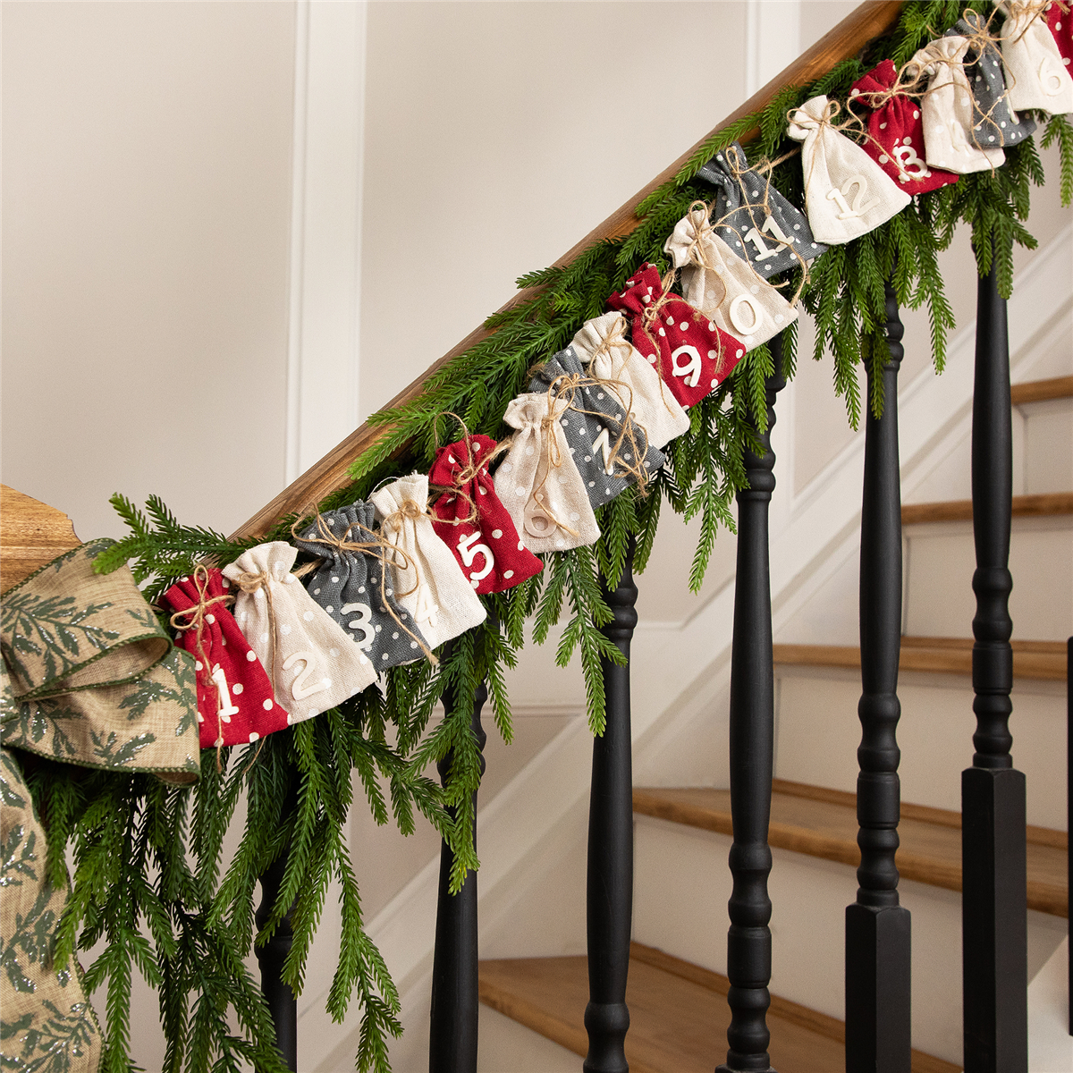 Northlight 6.5ft. Count Down to Christmas Gift Bags Garland