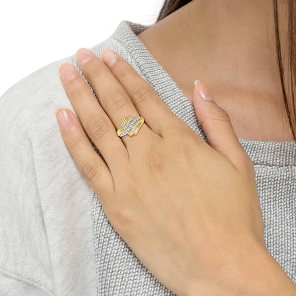 Loveblooms&#8482; Round & Baguette Diamond Cut Ring