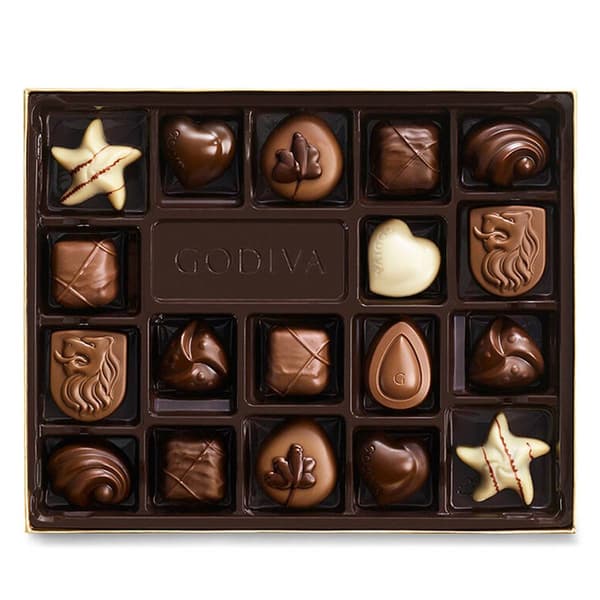 Godiva Holiday Wreath 18pc. Ballotin Box Chocolate
