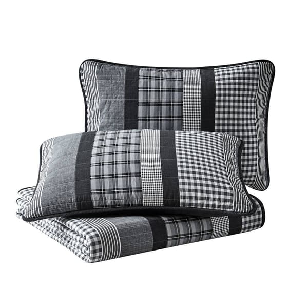 Nautica Gulf Shores 136 Thread Count Reversible Quilt Set