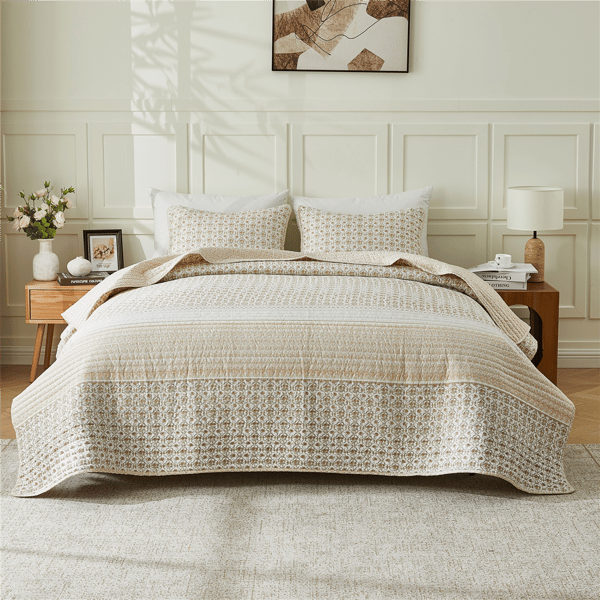 Patina Vie Maison Vintage Floral Loretta Rose Lace Quilt Set