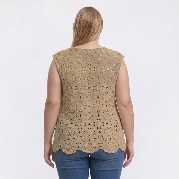 Plus Size Kasper Sleeveless Allover Floral Crochet Blouse