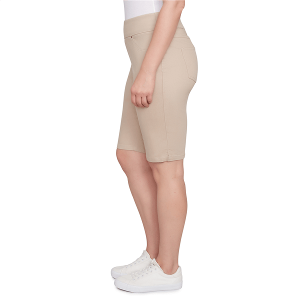 Plus Size Ruby Rd. Key Items White Denim Extra Stretch Pull On S