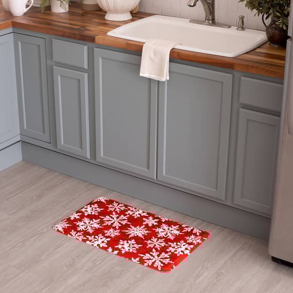 Mohawk Home Holiday Flakes Kitchen Mat