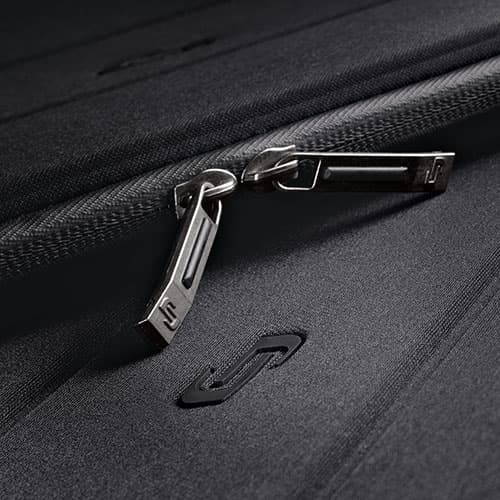 Solo PRO 17.3 Laptop Sleeve - Black