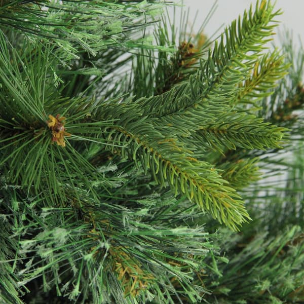 Northlight Seasonal 4.5ft.  Cashmere Pine Artificial Christmas