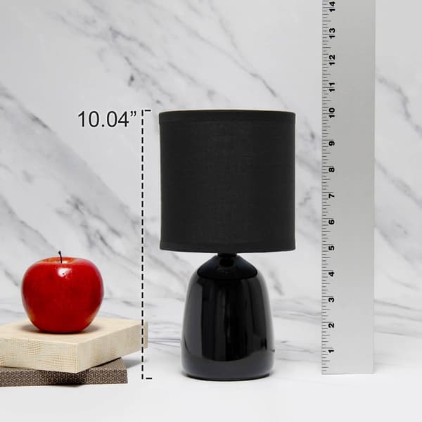 Simple Designs 10in. Traditional Ceramic Thimble Table Lamp