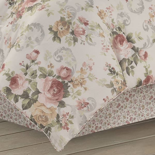 Royal Court Chablis 4pc. Comforter Set