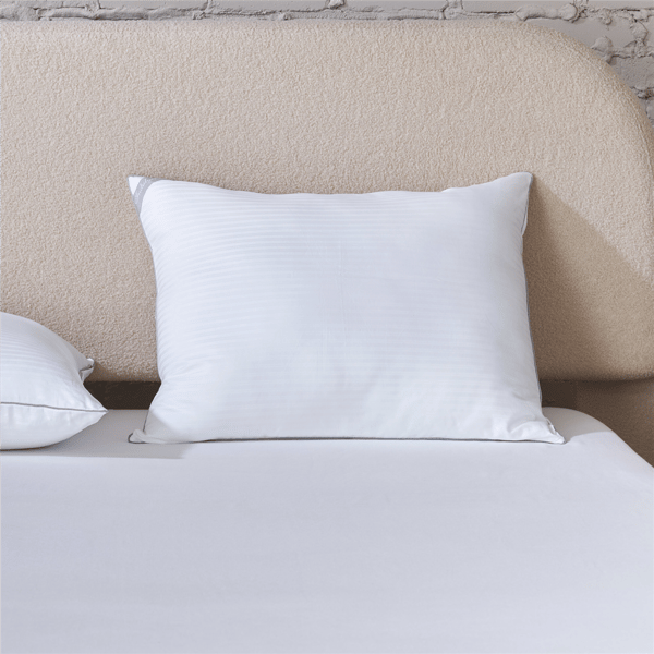 Indulgence Memory Foam Core Hybrid Pillow
