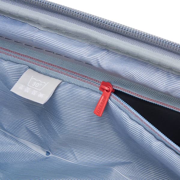 Delsey Paris Cruise 3.0 24in. Expandable Upright Spinner