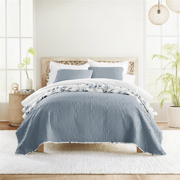 Soft Essentials Ultra Soft Rose Garden Reversible Quilt Set