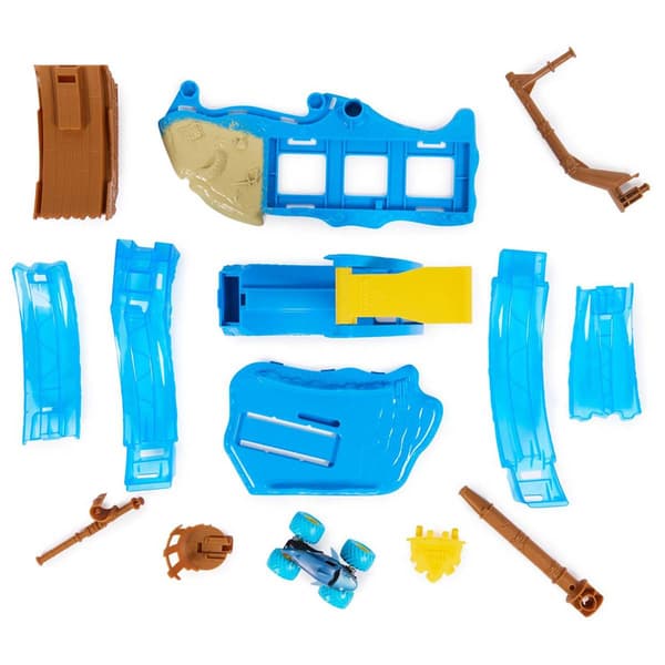 Spin Master Monster Jam Megalodon Loop of Doom Stunt Playset