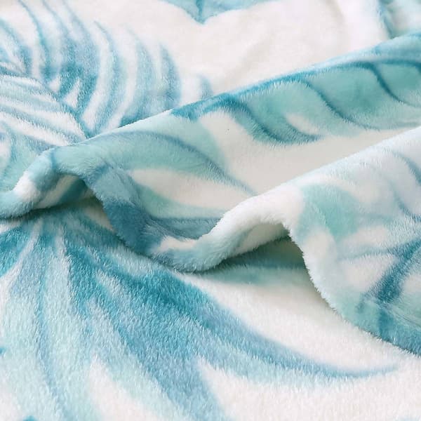Tommy Bahama Waimea Bay Plush-Fleece Throw