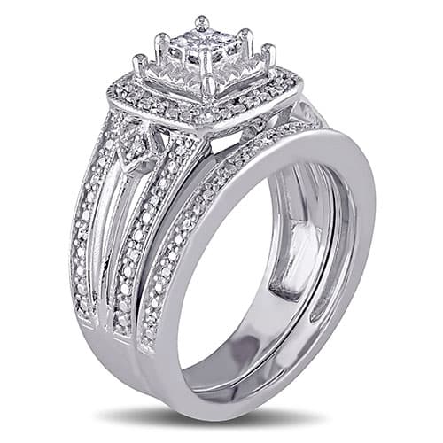 Loveblooms™ Princess & Round Diamond Bridal Ring Set
