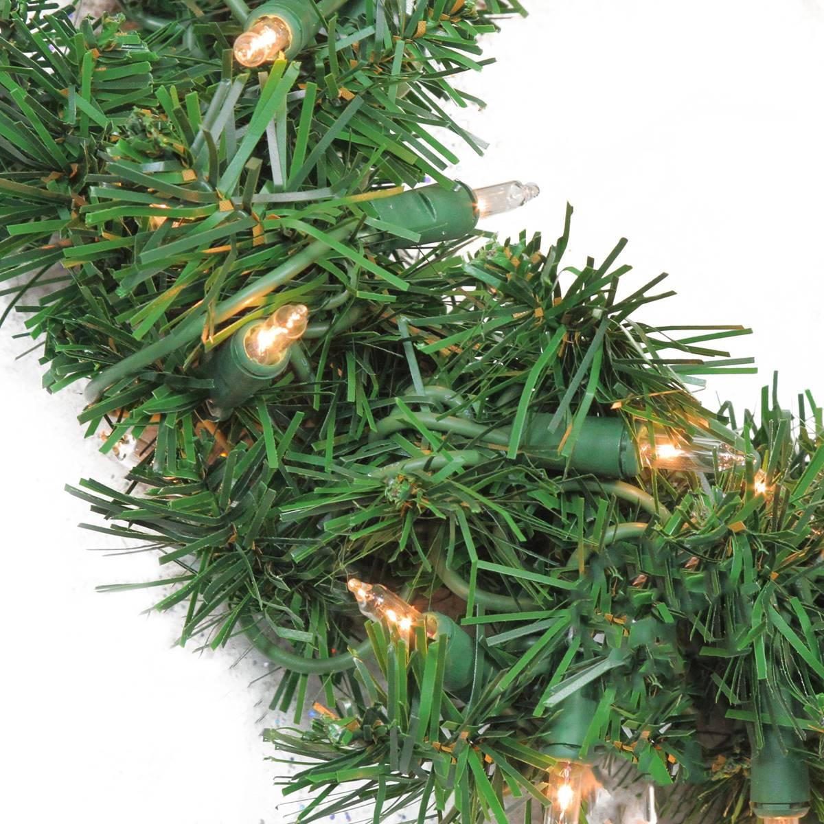 Northlight Seasonal 10in. Deluxe Windsor Pine Christmas Wreath