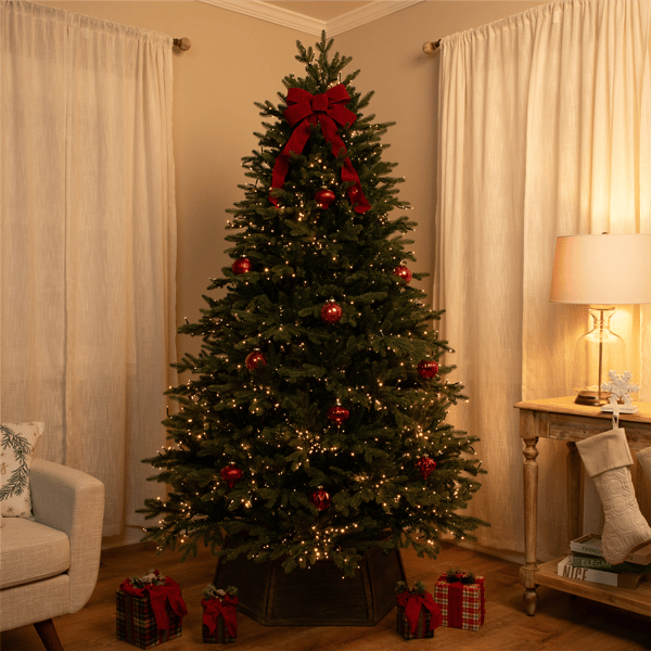 Northlight Real Touch™ 7.5ft. Pre-Lit Balsam Fir Christmas Tree