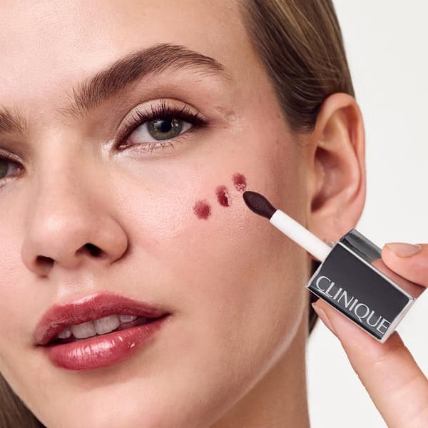 Clinique Pop&#8482; Lip + Cheek Oil in Black Honey
