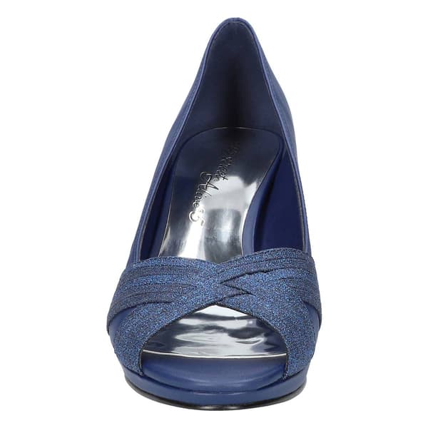 Womens Easy Street Lavish Peep Toe Pumps