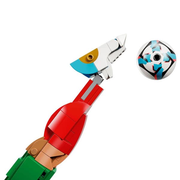 LEGO® Editions Cristiano Ronaldo – Soccer Legend
