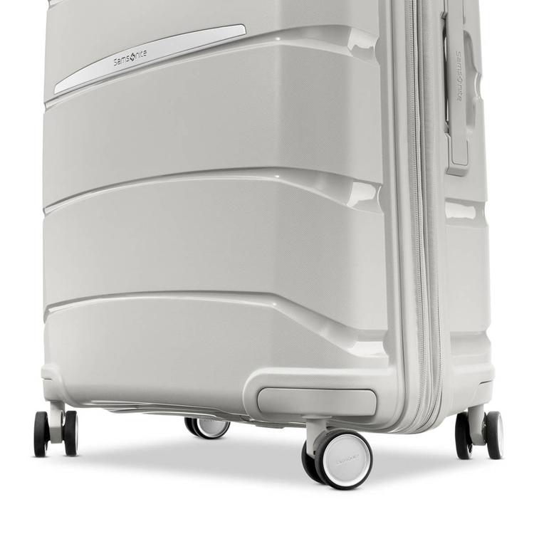 Samsonite 28in. Outline Pro Spinner