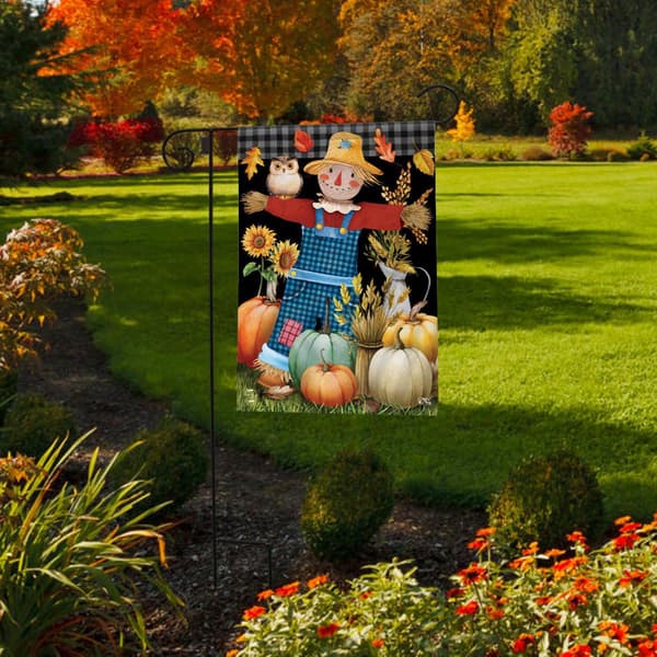 Briarwood Lane Friendly Scarecrow Autumn Garden Flag