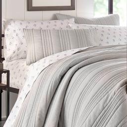 Stone Cottage Whitehills Reversible Quilt Set