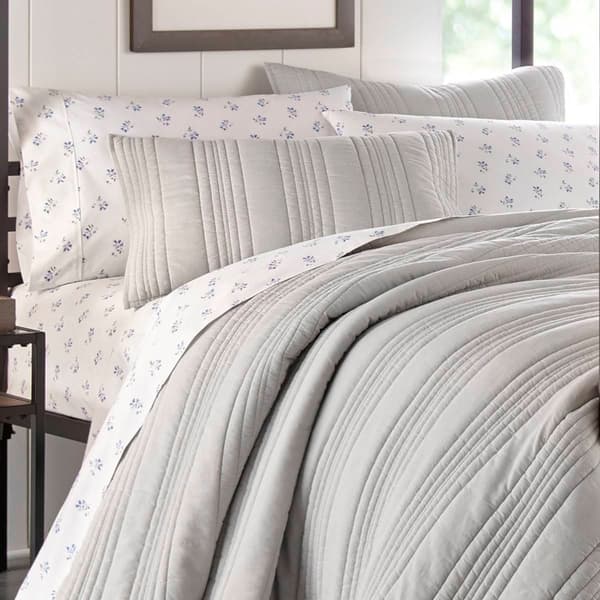 Stone Cottage Whitehills Reversible Quilt Set
