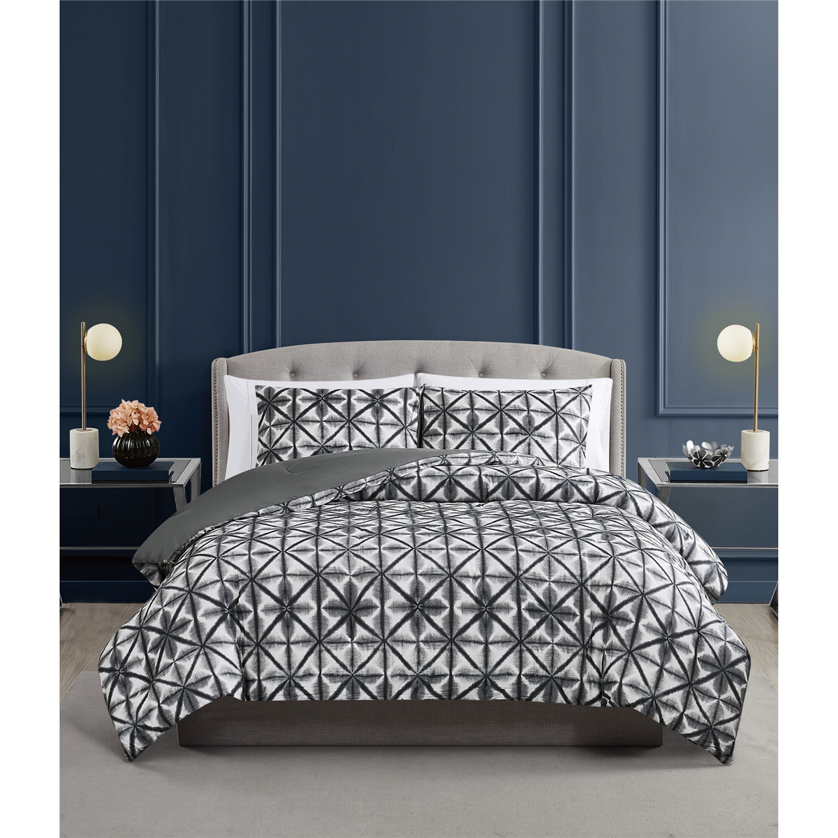 Vince Camuto Classic Shibori 3pc. Comforter Set