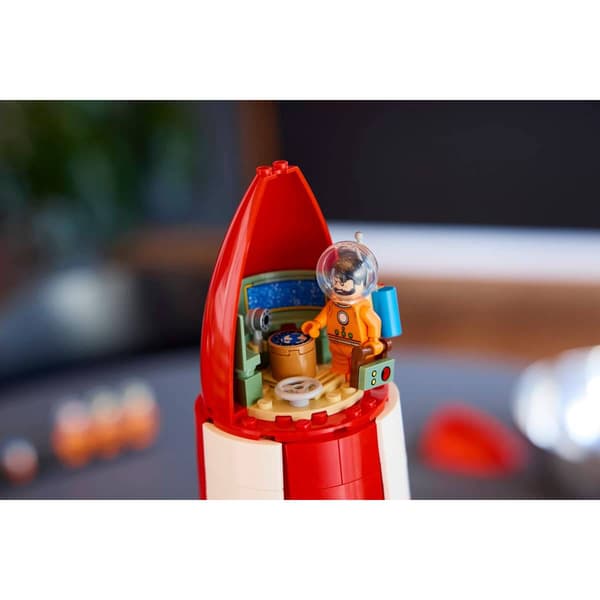LEGO® Ideas Tintin® Space Rocket
