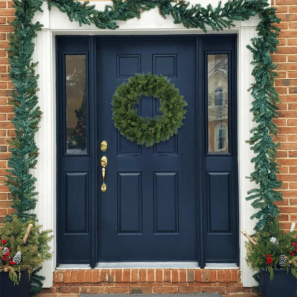 Northlight 32in. Clear LED Mossy Cashmere Pine Christmas Wreath