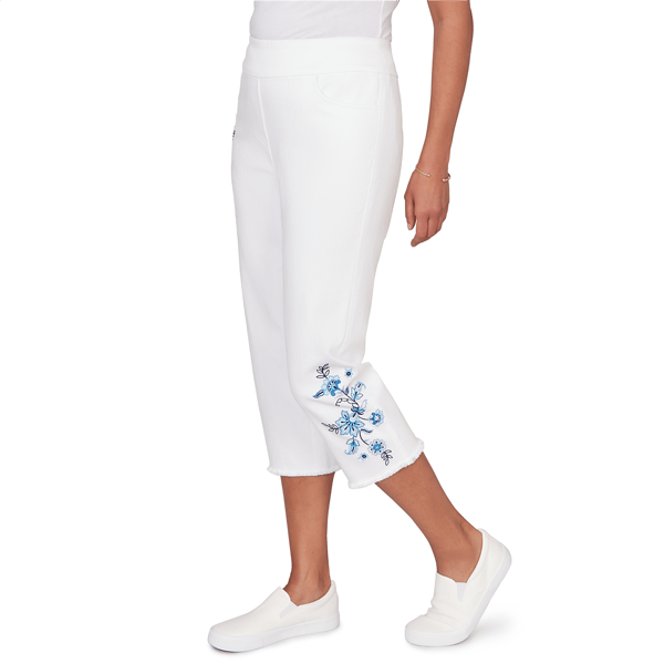 Petite Alfred Dunner Mykonos Floral Embroidery Fringe Hem Capris
