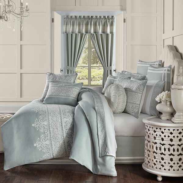 J. Queen New York Patricia Bedding Collection