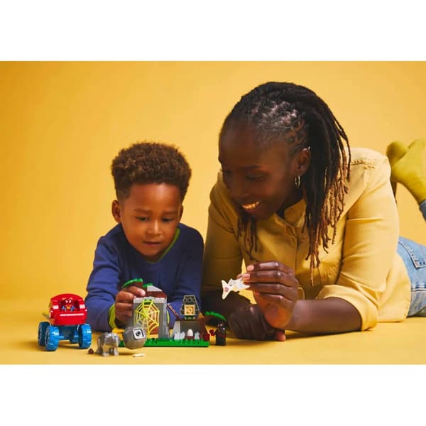 LEGO&#174; Marvel Team Spidey Dino Crawler Rescue Building Kit