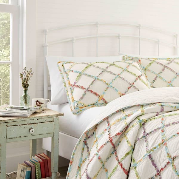 Laura Ashley Ruffle Garden Cotton Quilt