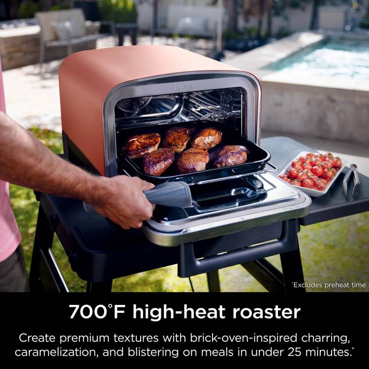 Ninja® Woodfire 8-in-1 Outdoor Oven