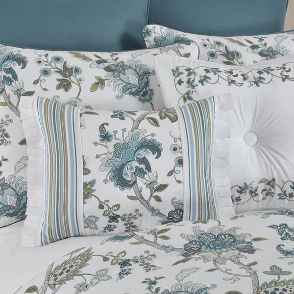 J. Queen New York Rosanna Bedding Collection