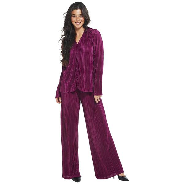 Juniors Almost Famous&#40;tm&#41; 2pc. Chic Plisse Blouse & Wide Leg Pants - image 