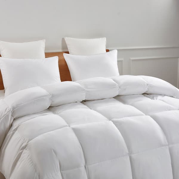 Serta® 233 Thread Count Goose Feather Down Fiber Warm Comforter