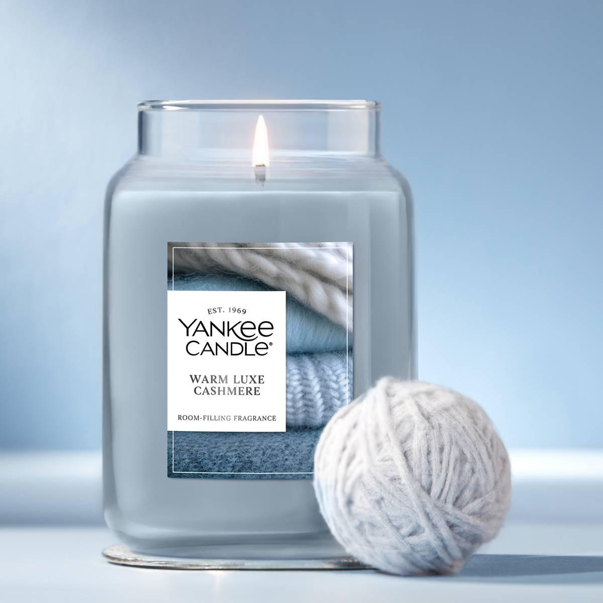 Yankee Candle(R) 22oz. Warm Luxe Cashmere Jar Candle